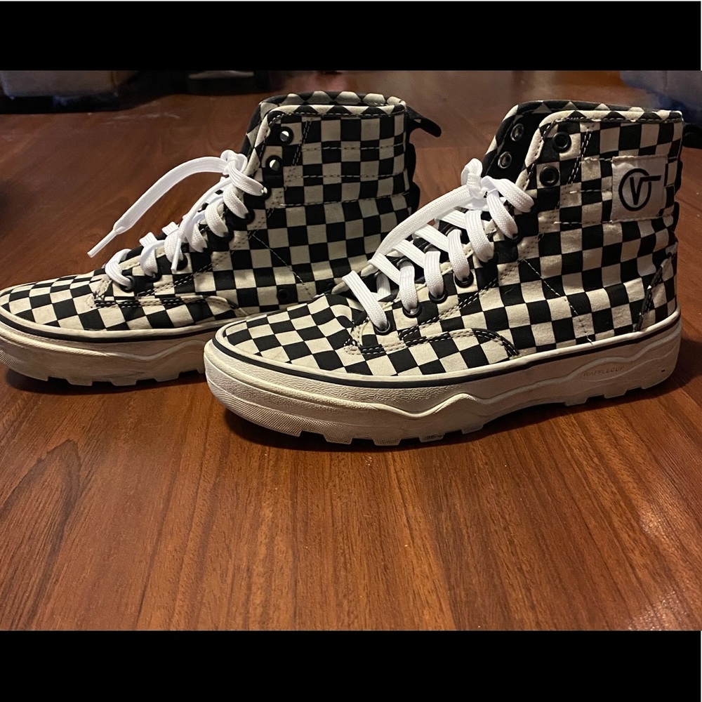Hightop Checkered Vans!